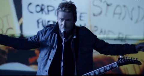 Edge-Of-A-Revolution-videoclip-nickelback