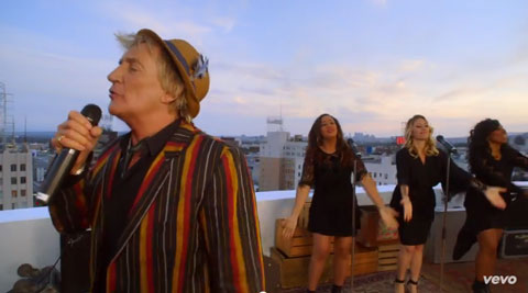 love-is-video-rod-stewart