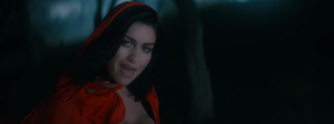 Beast-Videoclip-Mia-Martina-Waka-Flocka