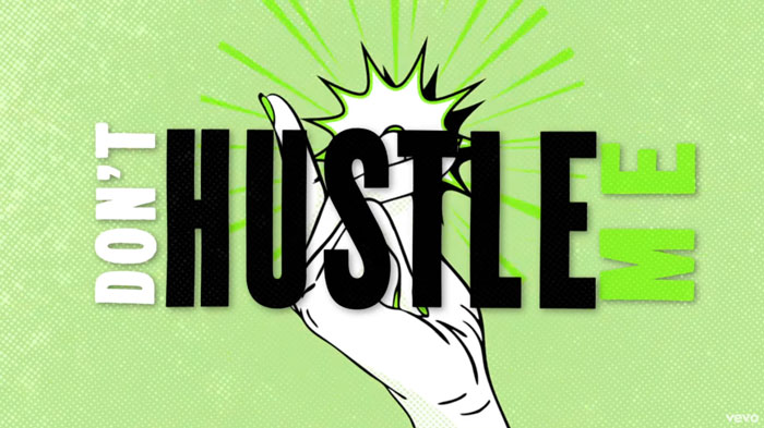 il lyric video di hustle