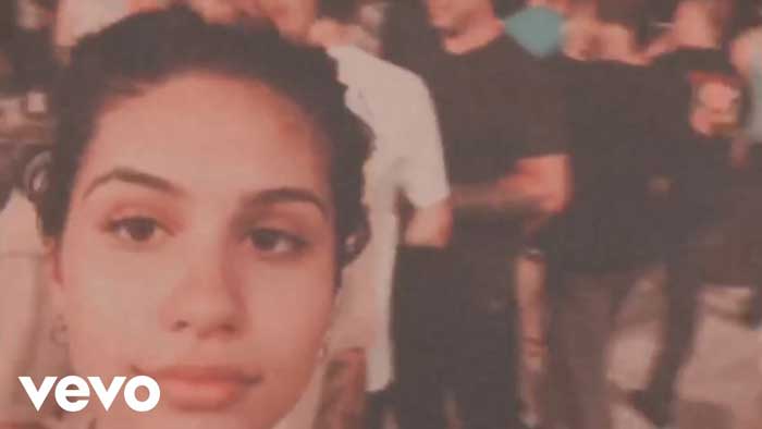 anteprima video October