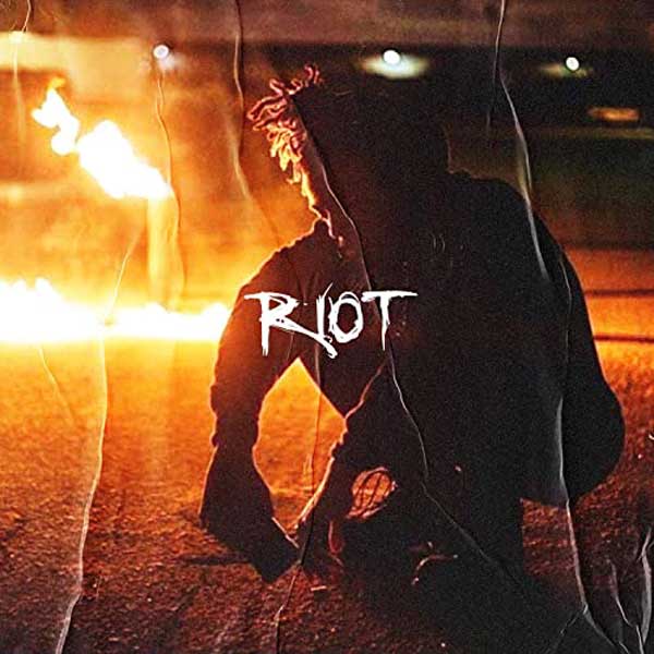 copertina canzone riot