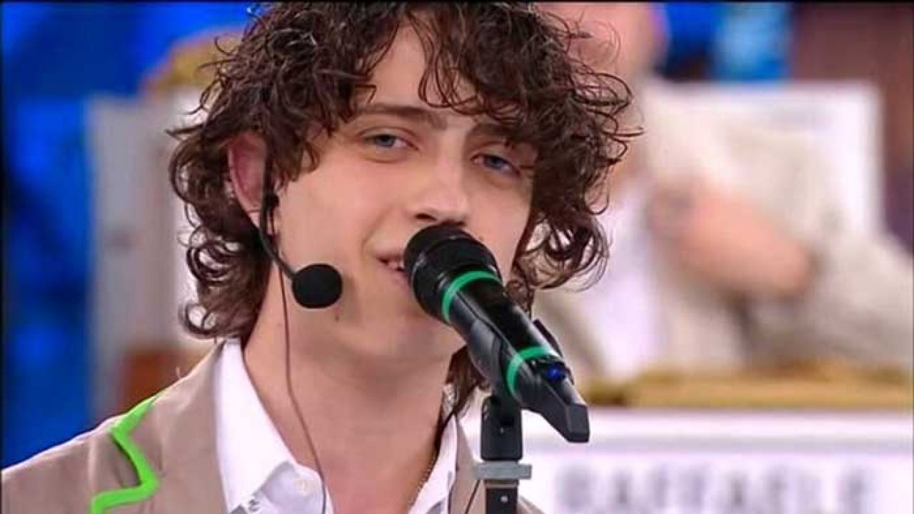 Sangiovanni - Malibu è la nuova canzone presentata ad Amici 20 (Testo) -  Nuove Canzoni