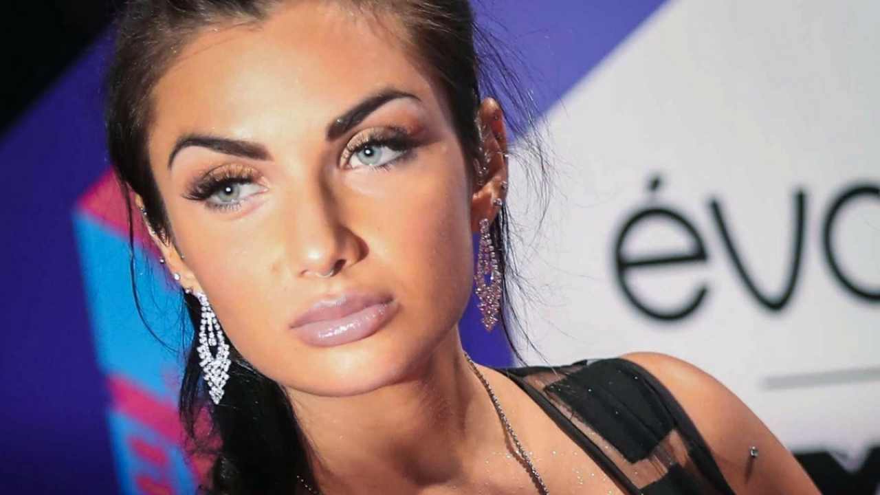 Elettra Lamborghini in lutto