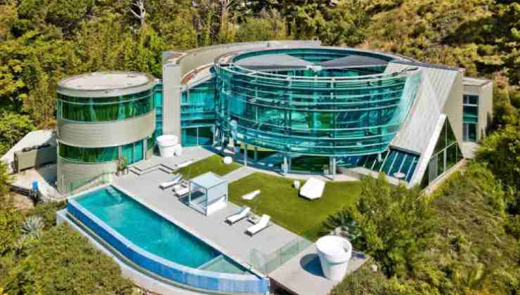 Justin Bieber villa con piscina