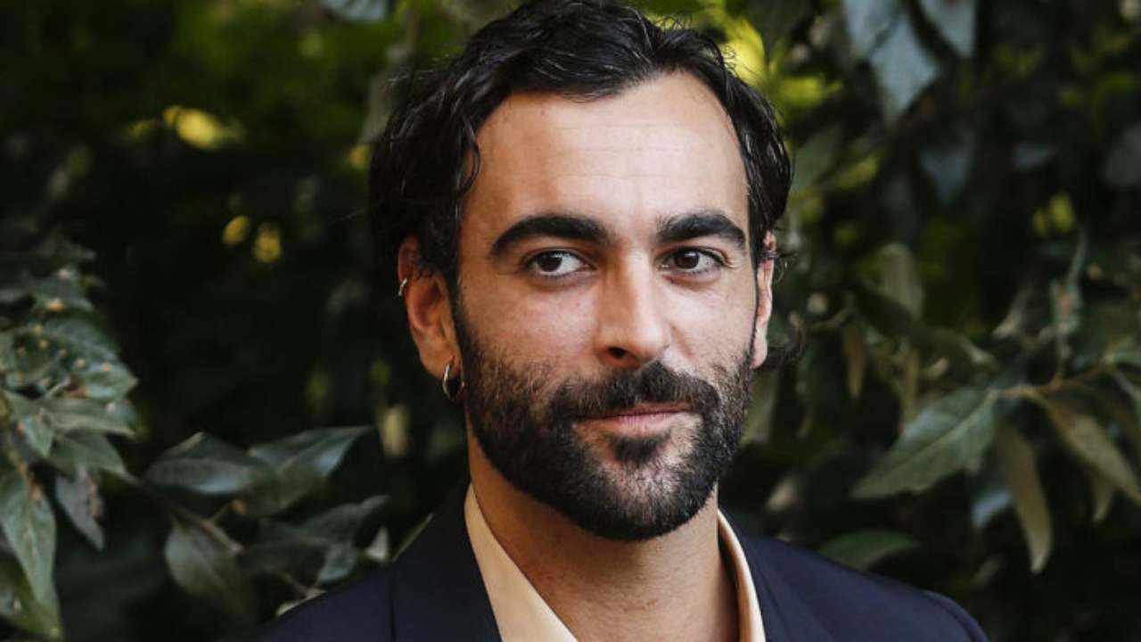 Mengoni testo audio e significato di Proibito